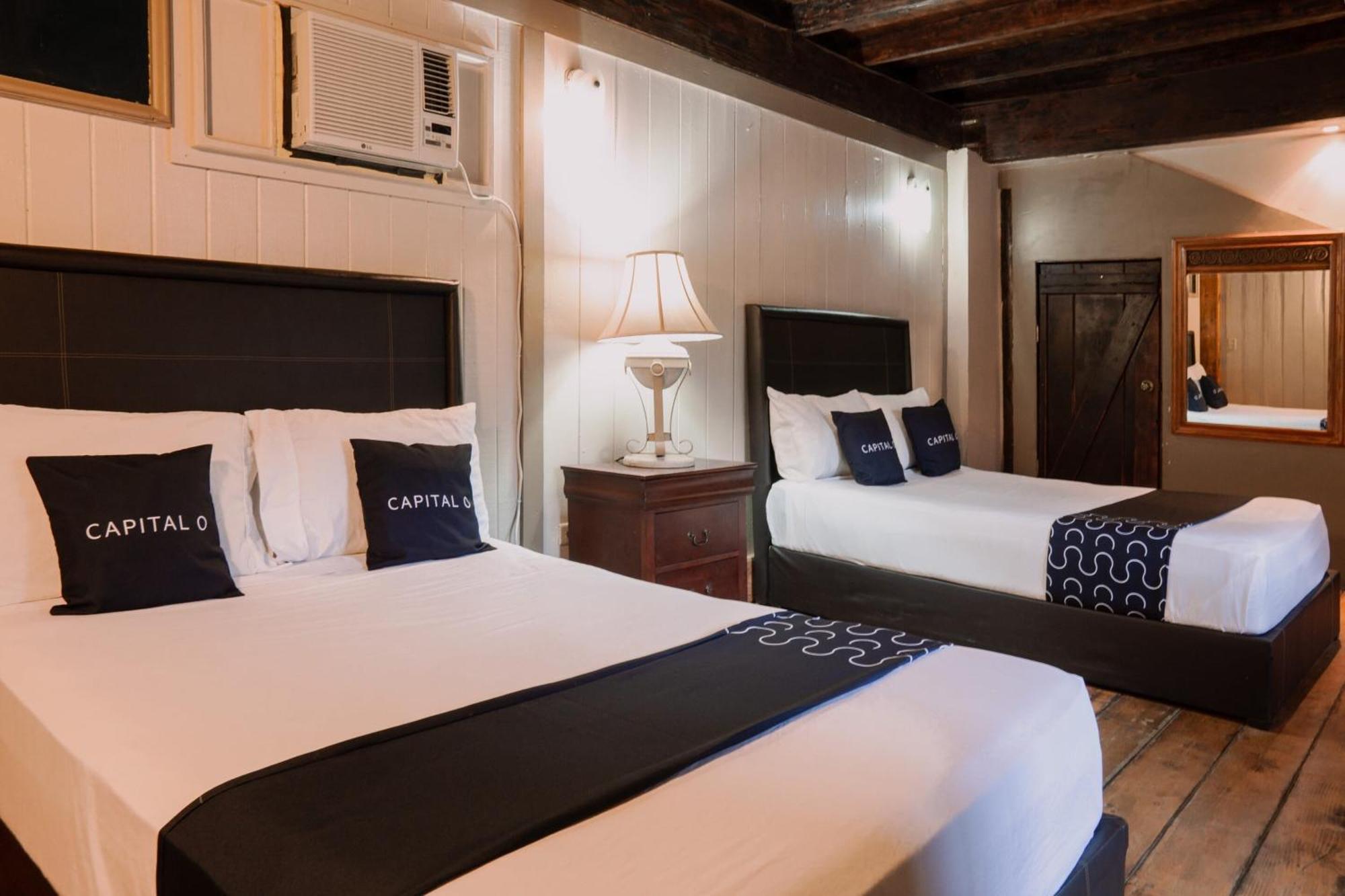 Capital O Hotel Villa Azura テカテ エクステリア 写真